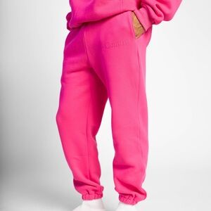 Comfrt Women's Vibrant Pink Joggers